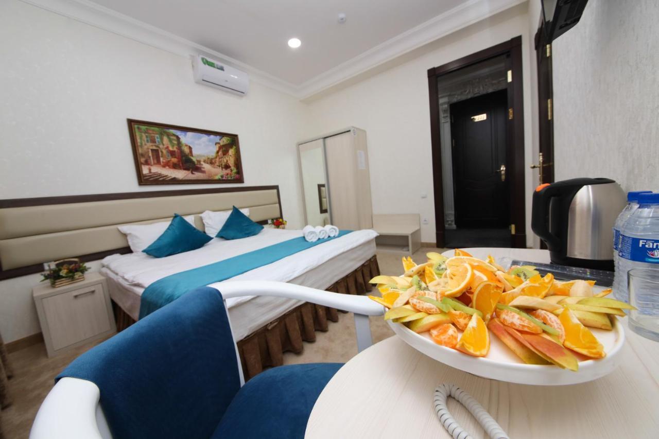 Hotel Globus Tashkent Bagian luar foto